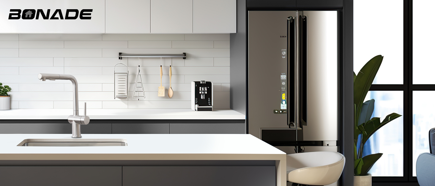 Змішувач кухонний з висувною лійкою, чорний, з двома режимами струменя, 360° обертання, з нержавіючої сталі