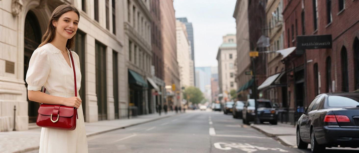 Сумка жіноча через плече з екошкіри червона: маленька сумка-шопер для повсякденного використання, роботи та відпочинку