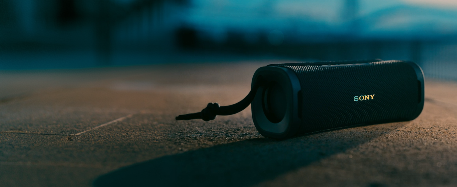Sony ULT Field 1: Портативна Bluetooth колонка з глибоким басом, IP67 (водонепроникна, пилозахищена), 12 год роботи, чорний колір