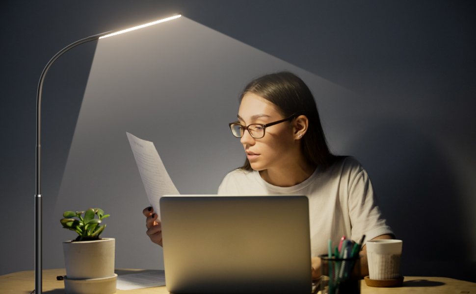 LED лампа для столу з кріпленням, регульоване затемнення, архітектурна лампа, лампа для офісу з регульованим кріпленням, пульт дистанційного керування, 4 колірні температури, чорний