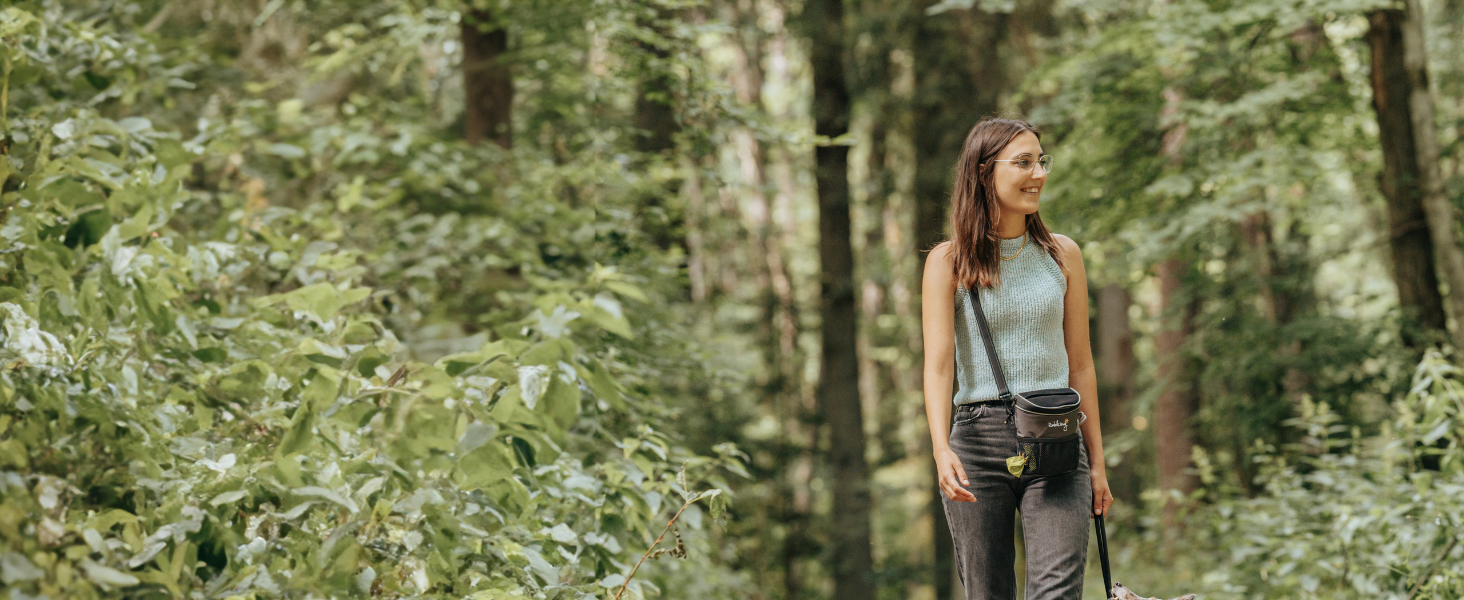 Сумка для ласощів для собак Rudelkönig - практична сумка для прогулянок та дресирування, з дозатором кульок, для підвішування, сірий колір