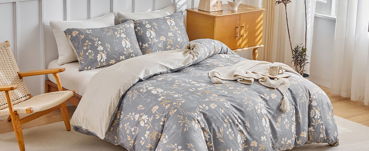 Комплект постільної білизни Tokokimo 220x240 3шт - комплект з 2 наволочками 80x80 см, з блискавкою, квітка, мікрофібра, для двоспального ліжка, сіро-коричневий