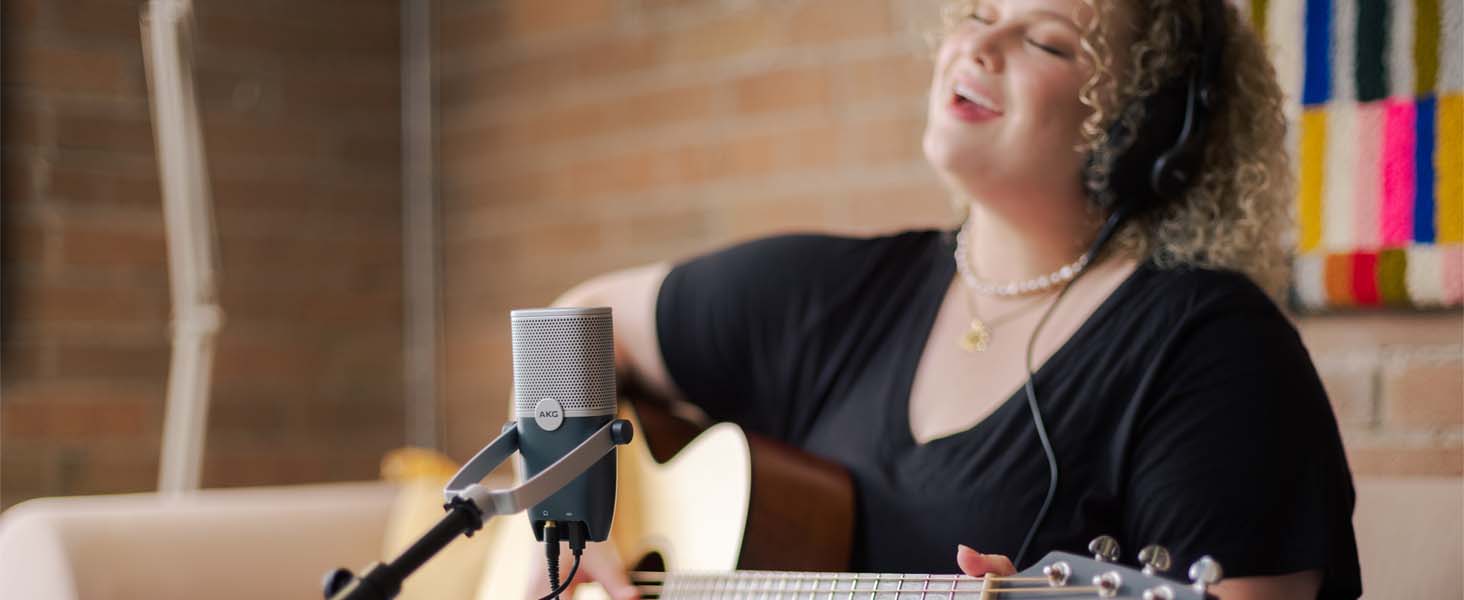 AKG Ara USB-C конденсаторний мікрофон для подкастів, відео, геймінгу та стрімінгу, синьо-сріблястий