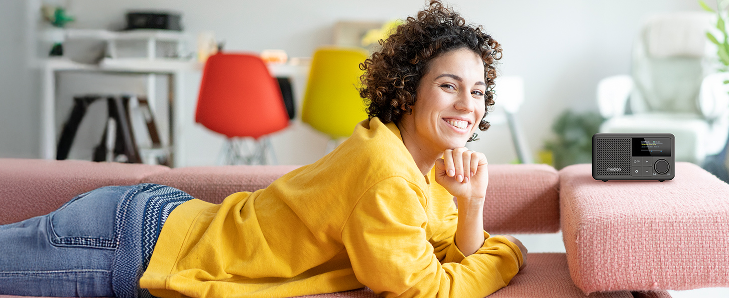 MEDION S66822 Портативне міні-радіо DAB+ з Bluetooth, акумулятор (до 6,5 годин), дисплей, телескопічна антена, таймер сну, будильник, AUX, USB-C, зелений (сірий)