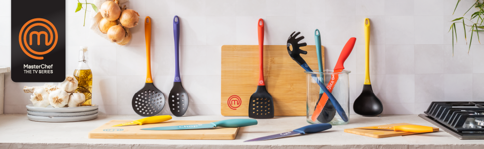 MasterChef 5-Piece Knife Block Set - Stainless Steel Kitchen Knife Set with Chef's Knife, Santoku, Bread Knife, Utility Knife, and Vegetable Knife - Sharp, Black Soft-Touch Handles