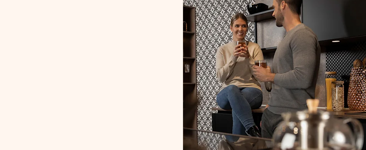 Чайник зі скла GLASWERK 1,3L з нержавіючої сталі та дерев'яною ручкою, з ситечко