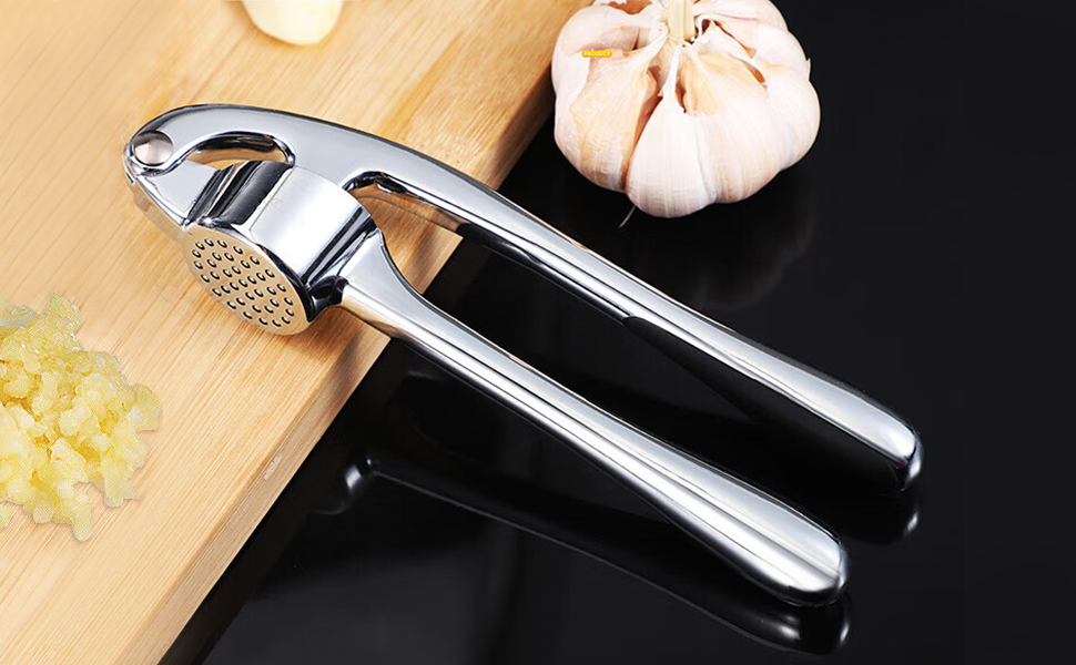 Пресс для часнику з зручною ручкою, 3 частини - сріблястий Garlic press