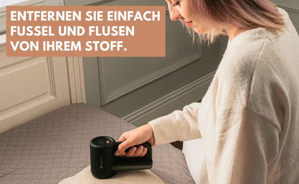 Електричний видальник ворсу WiredLux - акумуляторний пристрій для одягу та меблів. 3 швидкості, 6-ти лезове лезо, LED-дисплей, USB-зарядка (Чорний)