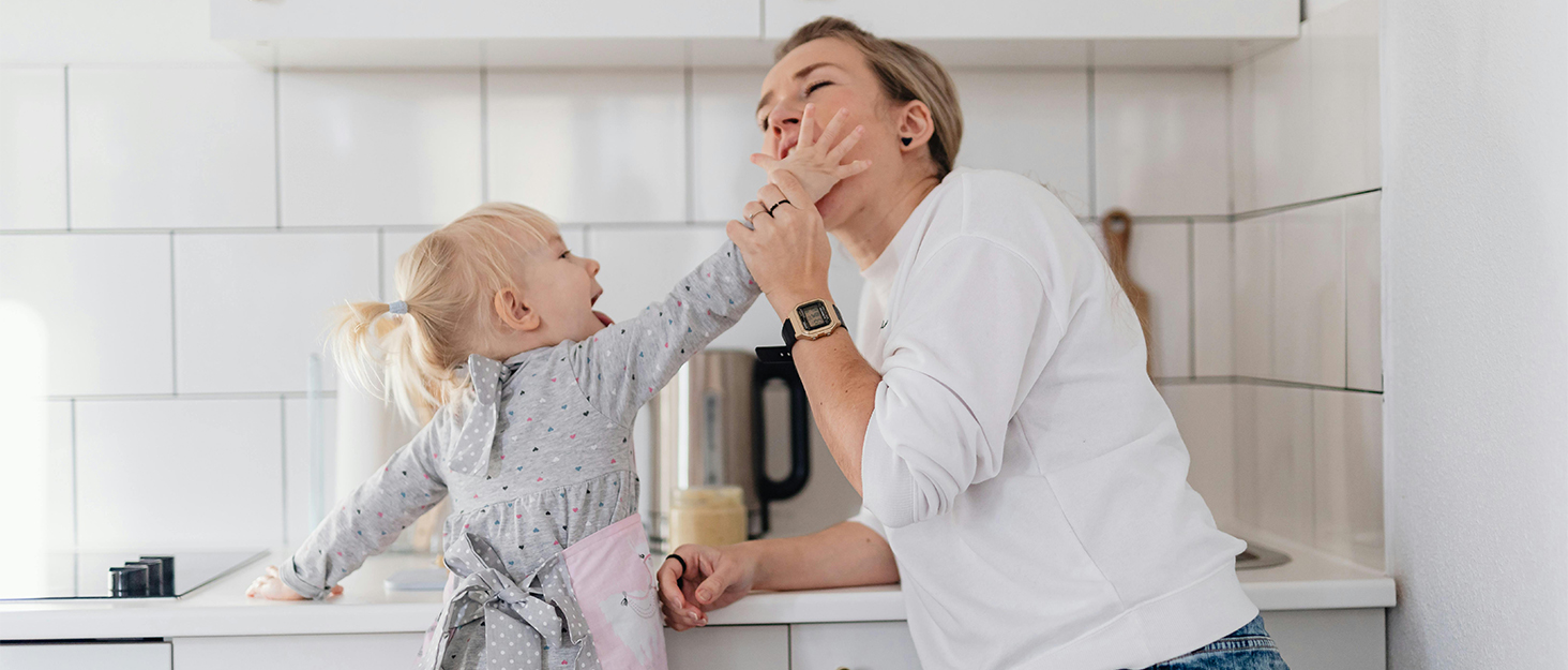 Бездротовий пилосос з HEPA-фільтром, 120 000 об/хв, до 50 хв роботи від акумулятора, LED-дисплей, антизаплутана щітка, 400W