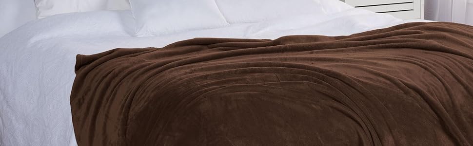 М'яка ковдра Beautissu Aurelia: плюшева, 220 x 240 см, темно-коричнева