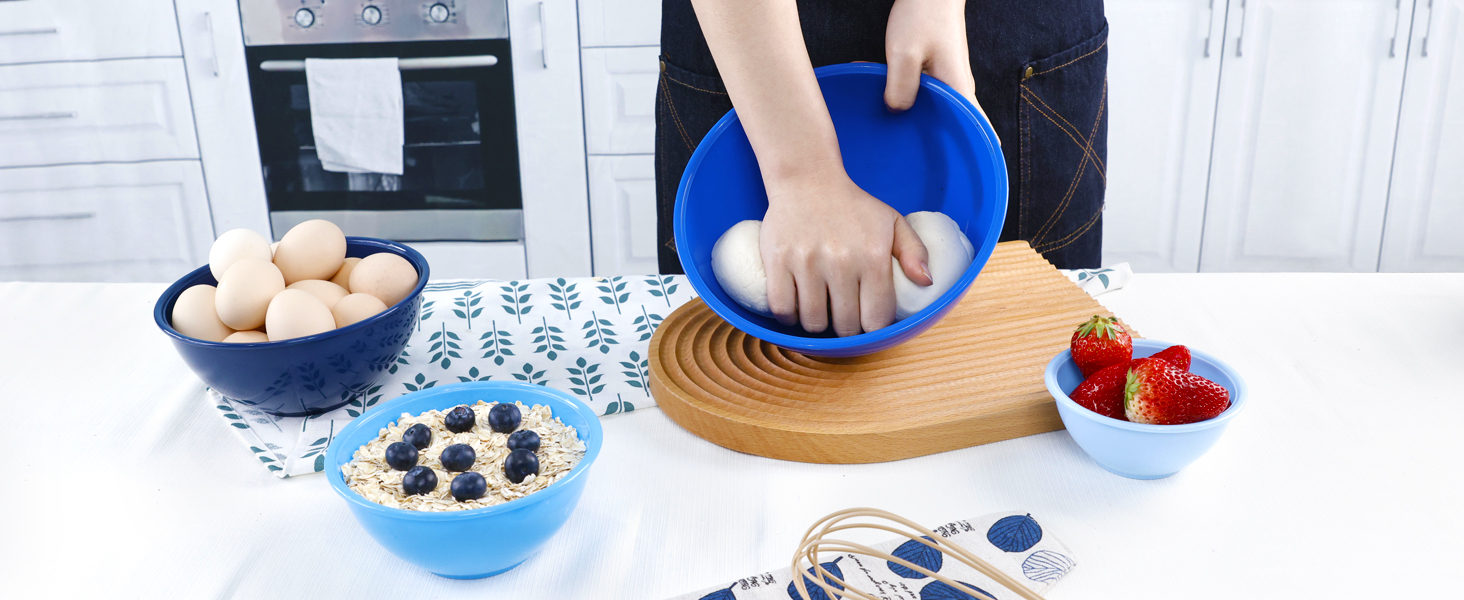 Набір міксерів BoxedHome (12 шт.) з кришками, синій. Зручні, багаторазові, неслизькі, стійкі до утворення подряпин. Ідеально підходять для приготування салатів та інших страв.