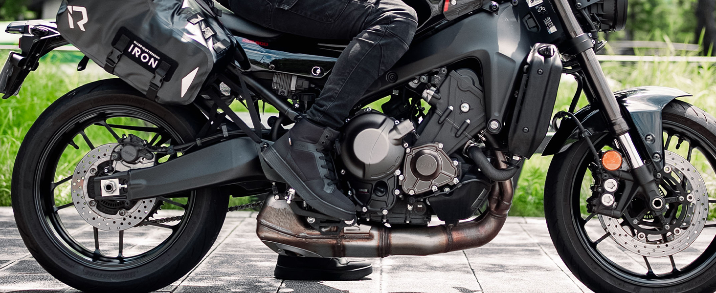 Мотоциклетні черевики RIDEIRON для чоловіків: водонепроникні, з антиковзаючою підошвою, дихаючі, стильні та зручні. Розмір 44 EU, чорний колір. Підходять для всіх сезонів.