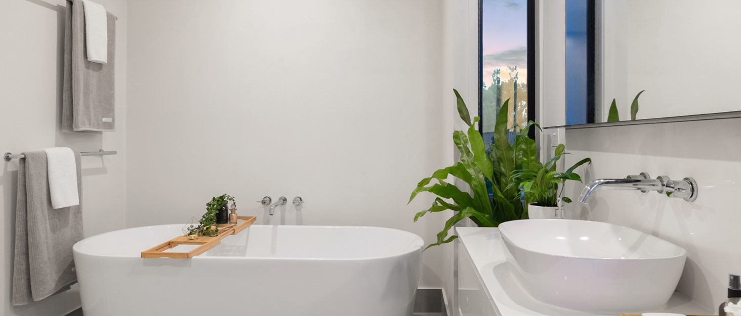 Тримач для рушників на стіну, чорний, 76 см, з полицею. Металевий тримач для рушників та гостей. Аксесуар для ванної кімнати.