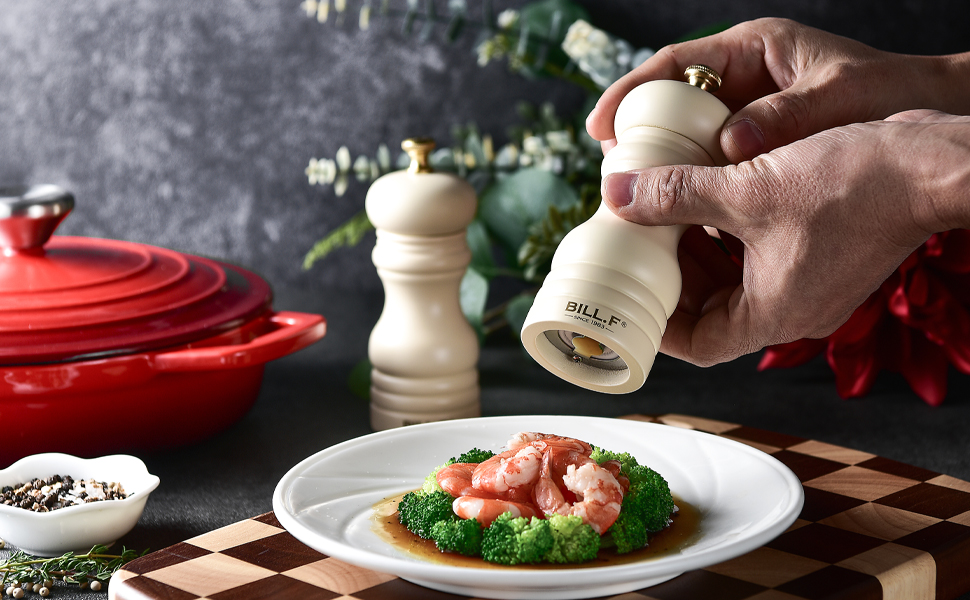 Набір для солі та перцю Bill.F, 2 шт., дерев'яні, ручні, з регульованим керамічним млином, 13,5 см (чорний та кремовий)