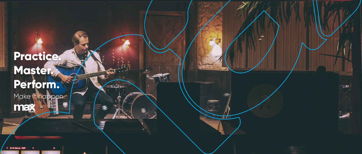 Електрогітара Max GigKit Rock Style: Комплект для гітари з підсилювачем, чохлом, медіатором, тюнером, кабелем, струнами та ременем, 24 лади - Чорний