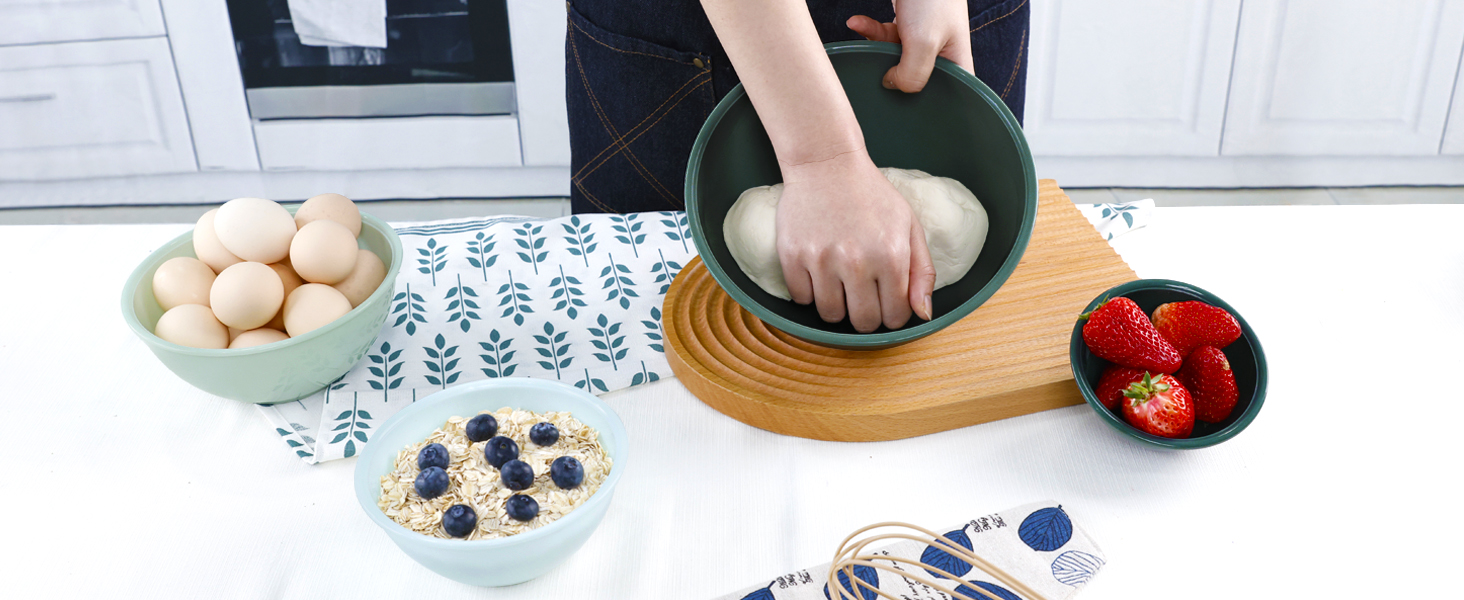 Набір міксерських чаш BoxedHome (12 шт.) з кришками, зелений. Зручні, багаторазові, неслизькі миски для салатів та змішування, з кришками, з пластику. Ідеально для кухні.