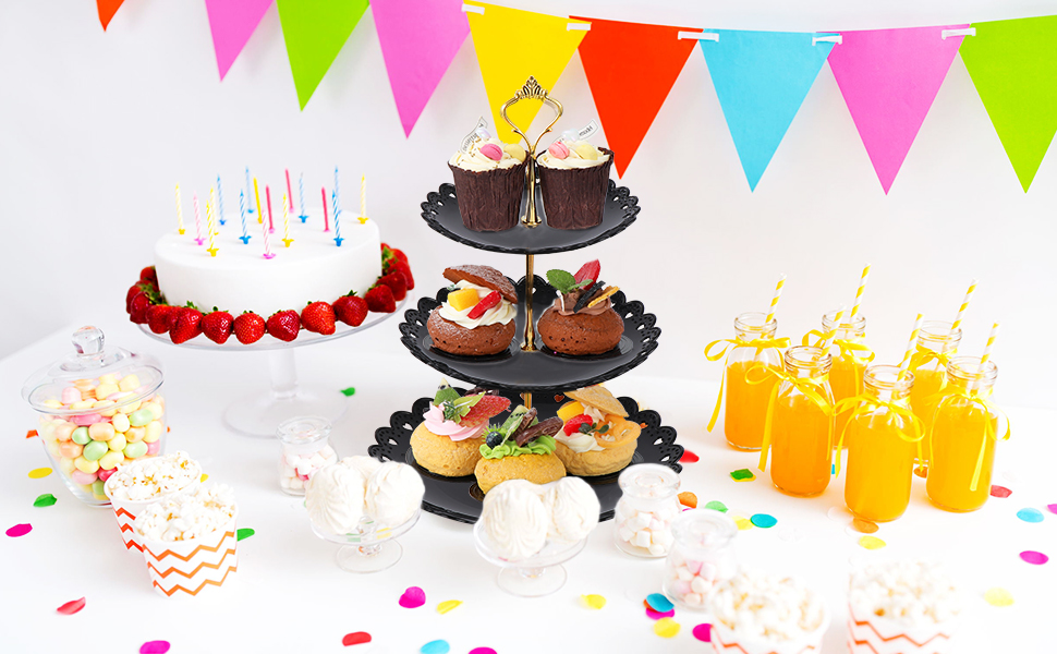 Трирівнева підставка для капкейків, десертів, фруктів, печива, цукерок. Підставка для сервірування на вечірку, весілля, день народження, дитячий свято (пластик, чорний та білий)