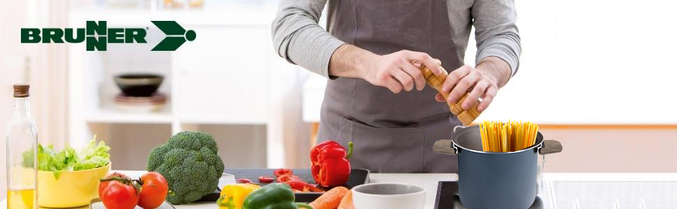 Набір посуду для кемпінгу Brunner HOHES: каструлі та сковорідки з алюмінію (діаметр 18, 20, 22 см), TORRALTA Vakublock, для 2-4 осіб, з антипригарним покриттям, легкий, високоякісний, стакесний.