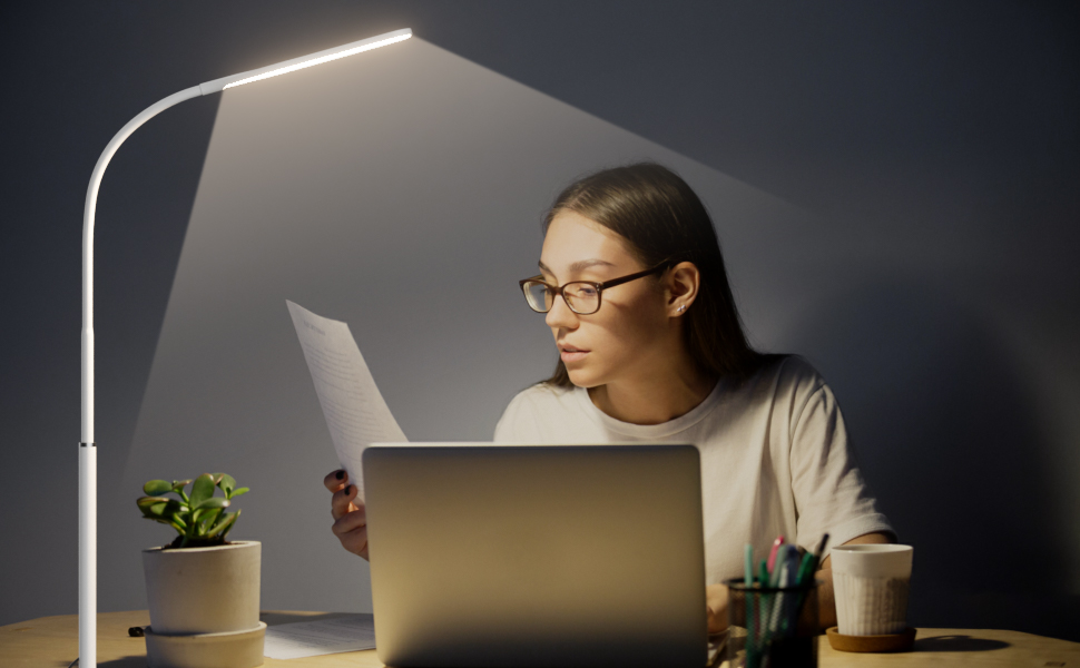 LED лампа для столу з кріпленням, регульована яскравість, архітектурна лампа, з регульованим підлокітником, пульт дистанційного керування, 4 колірні температури, для офісу та дому