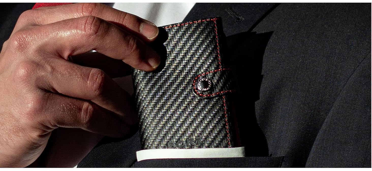 Стильне шкіряне портмоне MAXUS MAGNETIC 2 з відділенням для монет та AirTag, RFID захистом, для карток та грошей, синього кольору