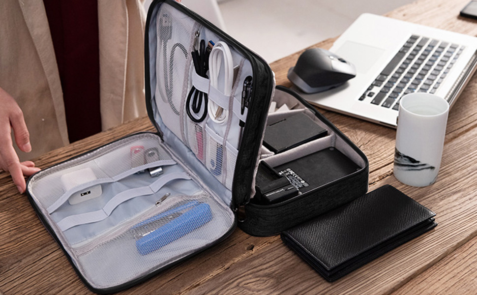 Органайзер для кабелів MOLENCO: водонепроникна сумка-органайзер для подорожей, 3 відділення, чорний