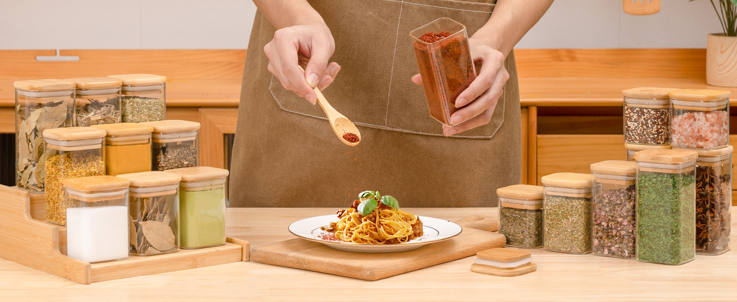 Набір скляних баночок для спецій ComSaf 120 мл (12 шт.) з етикетками, дерев'яними кришками та щільним закриттям