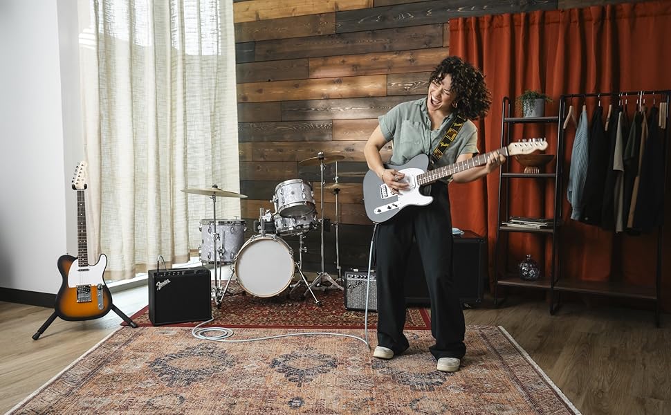 Електрогітара Squier Debut Telecaster, кленова накладка грифа, біле пікгард, чорний колір