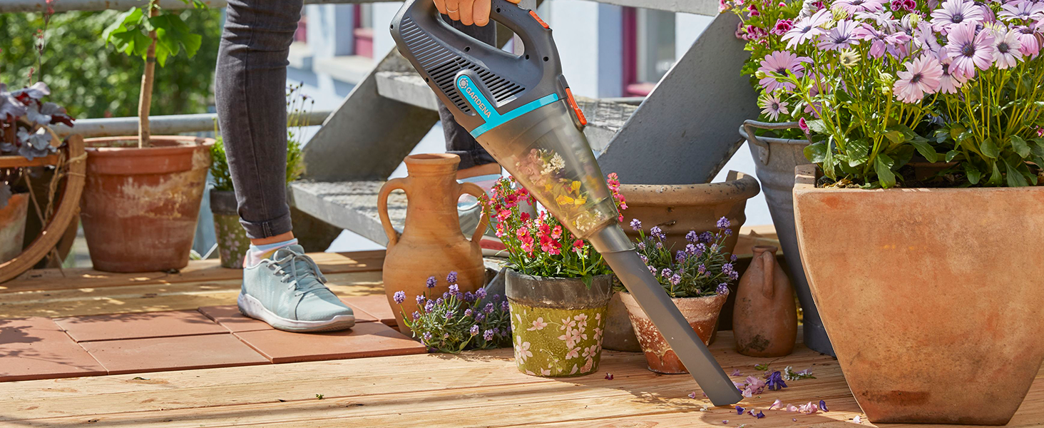 Акумуляторний ручний пилосос Gardena EasyClean Li для вологого та сухого прибирання, вбудований Li-Ion акумулятор, висока потужність всмоктування