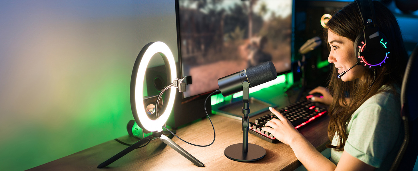 TONOR TD520: USB/XLR мікрофон для запису, геймінгу та стрімінгу. Чорний, з підставкою та кнопкою Mute.