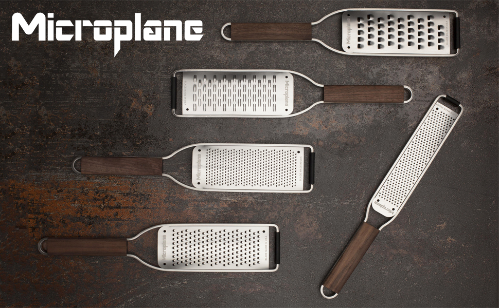 Терка Microplane Master з неіржавної сталі з ручкою з горіхового дерева для цедри цитрусових, твердого сиру, імбиру, шоколаду та мускатного горіха, дрібне натирання, виробництво США