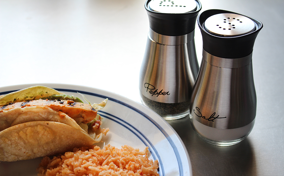 Набір соляної та перечної соліровки зі скла та нержавіючої сталі з написом Salt, Pepper, об'єм 118 мл (кожен)