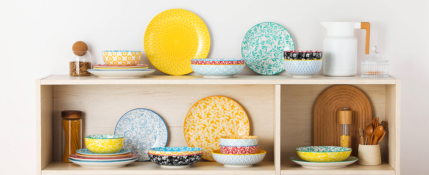 Набір посуду Vancasso Selene для 6 осіб, 24 елементи, пастелеве порцелянове покриття. Включає: 6 тарілок, 6 тарілок для десерту, 6 супових тарілок, 6 мисок. Підходить для мікрохвильової печі.