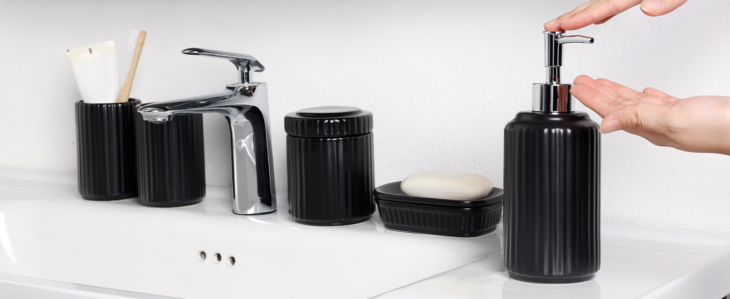 Набір для ванної кімнати NOVAJOY (5 шт.) з кераміки: органайзер, дозатор мила, мильниця, тримач для зубних щіток, контейнер для ватних паличок. Чорний колір.