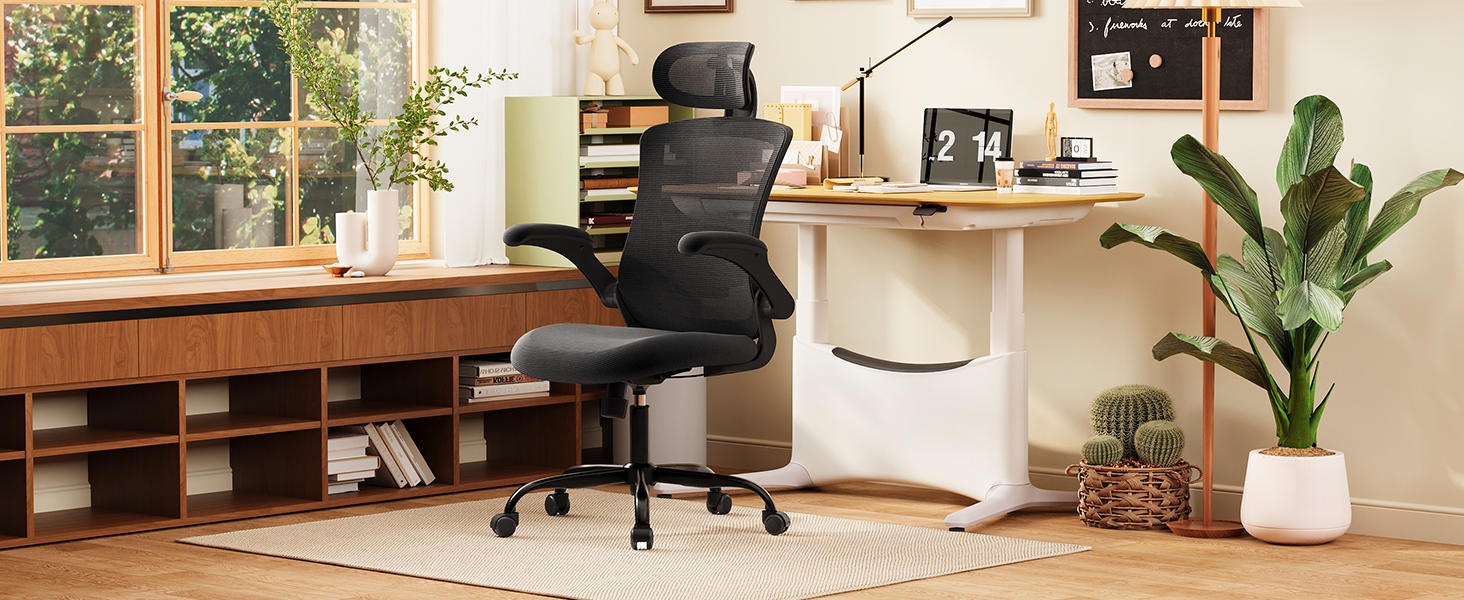 Коламі - ергономічне крісло для офісу з сітчастою спинкою, регульованою підголівником та поперековою підтримкою, підйомними підлокітниками, функцією гойдання та фіксації положення, регульоване по висоті, поворотне, чорне, універсальний розмір