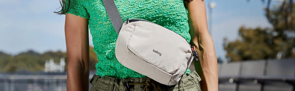 Bellroy Lite Belt Bag чорного кольору - універсальна сумка через плече, поясна сумка