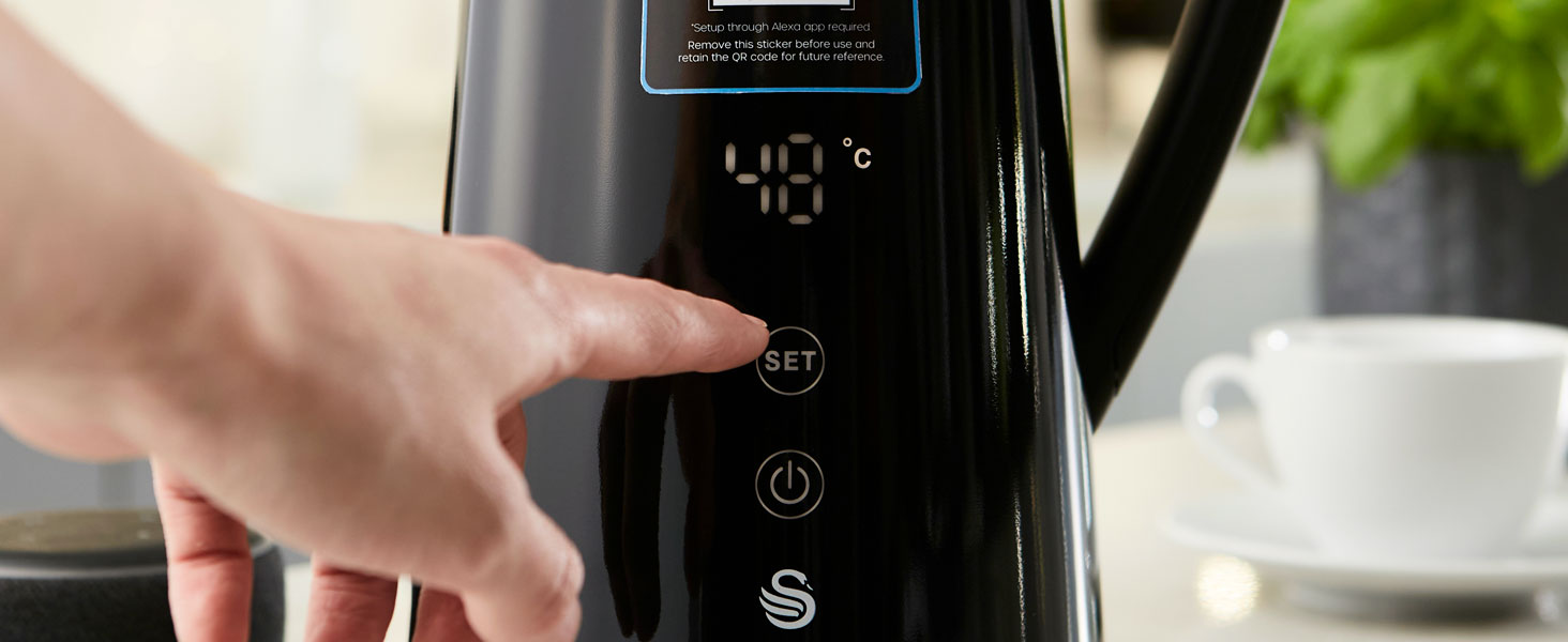 Чайник електричний Swan Alexa WIFI, 1.5л, з регулюванням температури, чорний, бездротовий, LED-сенсорний екран, функція підтримання тепла, Cool Touch, ізольована сталева стінка, 1800W, SK14650BLKNEU