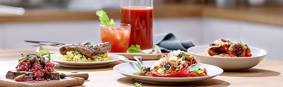 М'ясорубка Bosch MFW68660 сріблясто-чорна, 2200 Вт, насадки для ковбас, 4 тертки, 3 диски з нержавіючої сталі (3, 4.8, 8 мм)