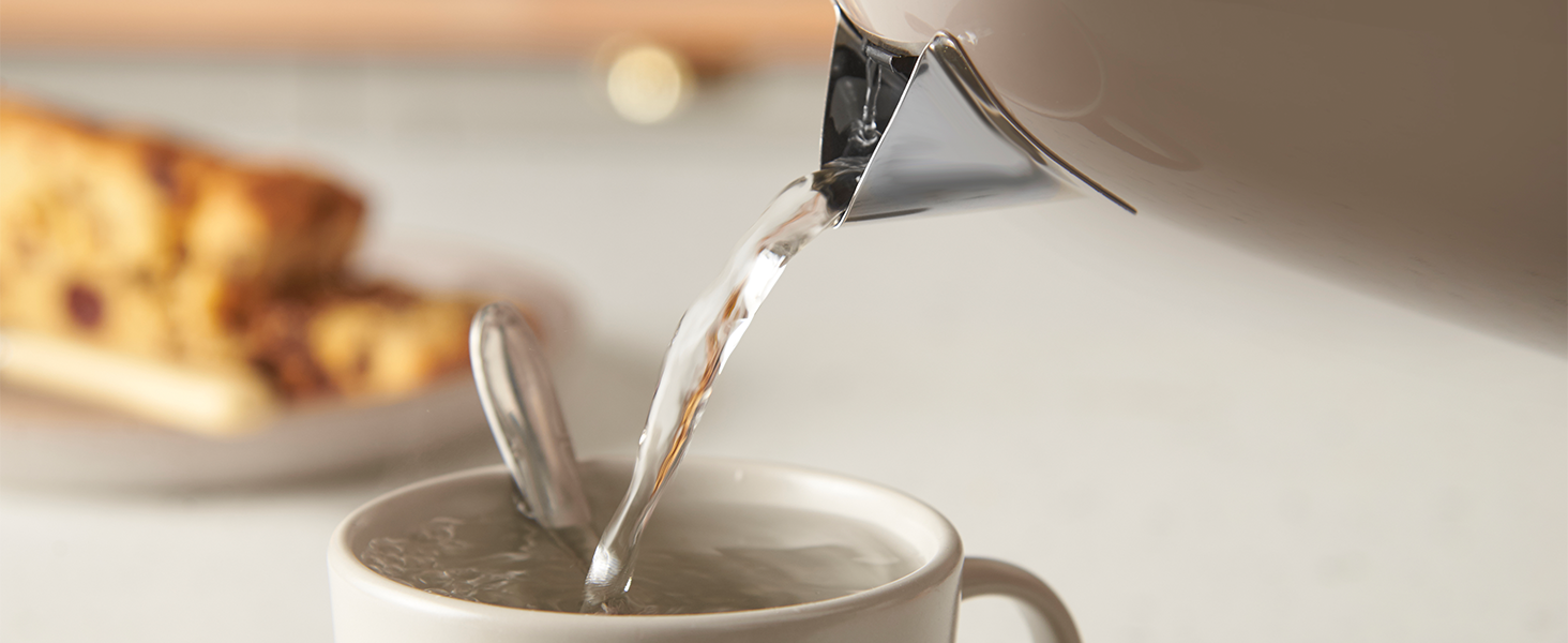 Електричний чайник Russell Hobbs Colours Plus Mokka 1.7л з нержавіючою статтю, 2400W, з фільтром від накипу та індикатором рівня води