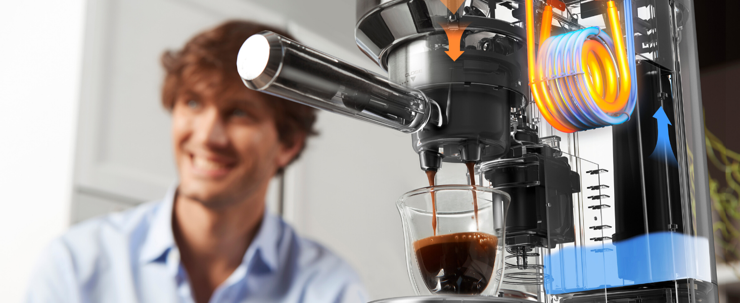 Еспресо-машина De'Longhi Dedica Style EC 685.B – компактна модель з професійним капучинатором, 1 л резервуар, чорний колір