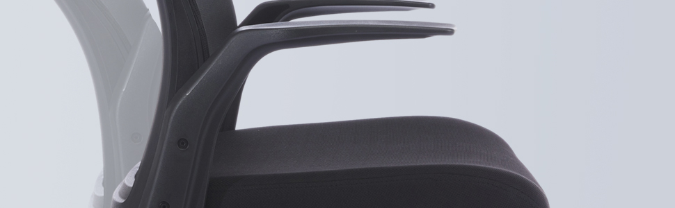 Ергономічне крісло для офісу: регульована висота, зручне, з підлокітниками, чорне