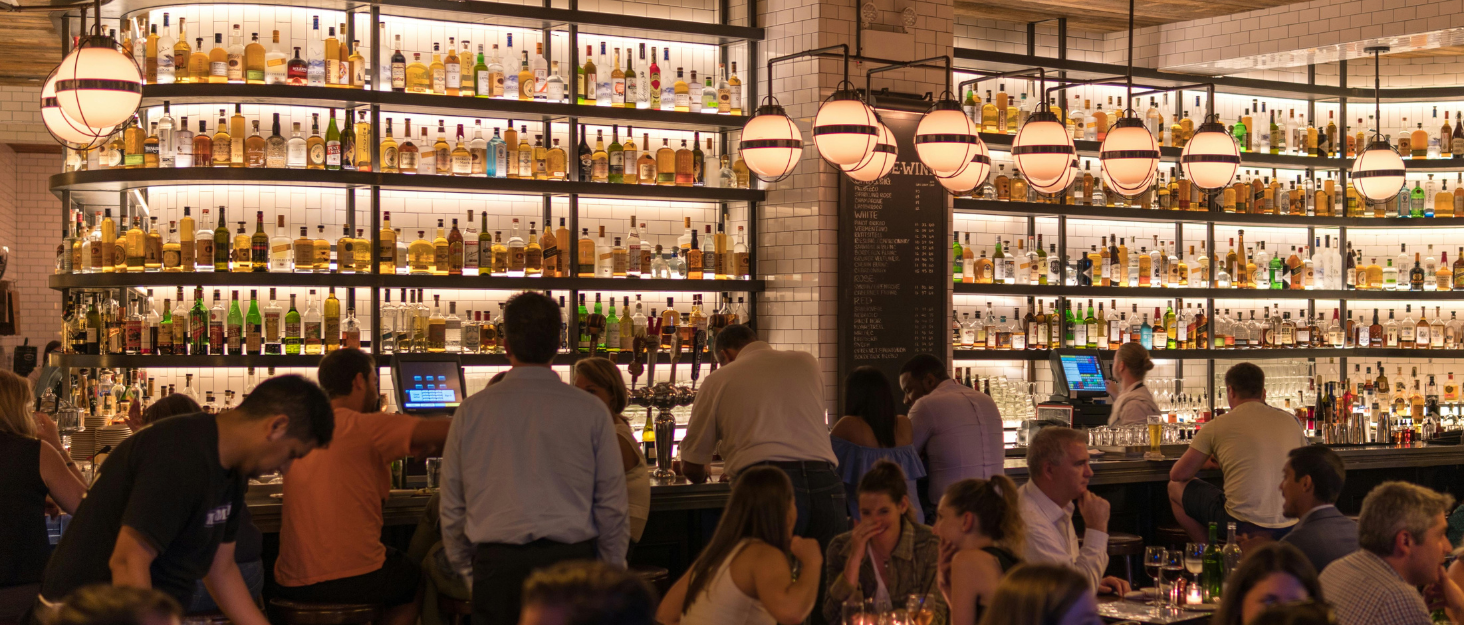 Набір для коктейлів 700 мл, 25 предметів: професійний шейкер, барменський набір з нержавіючої сталі, дерев'яна підставка для приготування напоїв