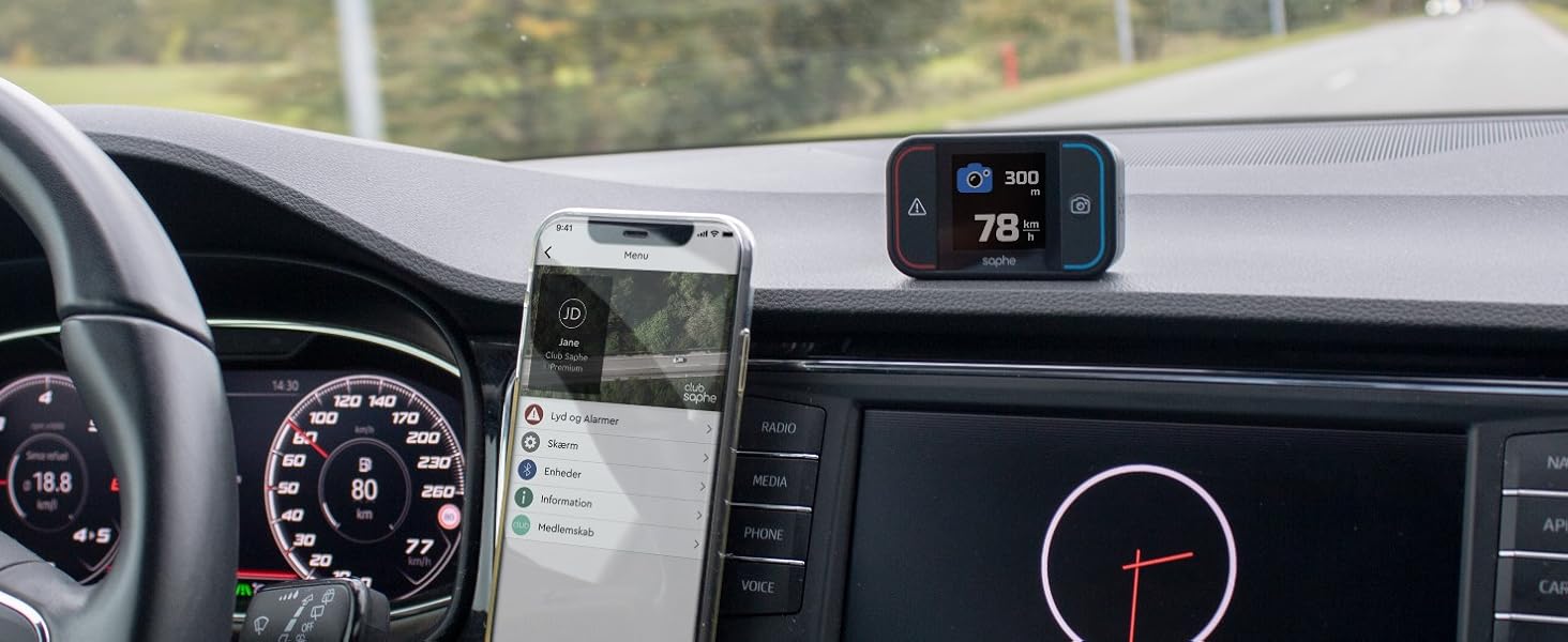 Радар-детектор Saphe Drive Pro для авто з кольоровим дисплеєм, сумісний з CarPlay та Android Auto, сповіщення про радари і небезпеки, дані Blitzer.de, підписка на 12 місяців