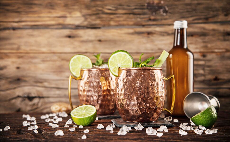 Набір мідних кухлів для Moscow Mule, 4 шт. по 550 мл з трубочками у подарунковій коробці – 100% мідь для коктейлів і охолоджених напоїв