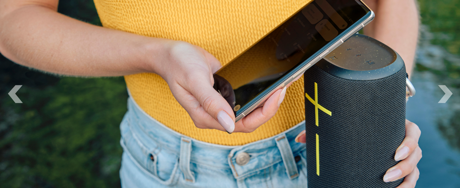 Портативна Bluetooth колонка Ultimate Ears Everboom: Водонепроникна (IP67), плаваюча, з глибокими басами та 360° звуком, до 20 годин роботи, радіус дії 55м - Чорний