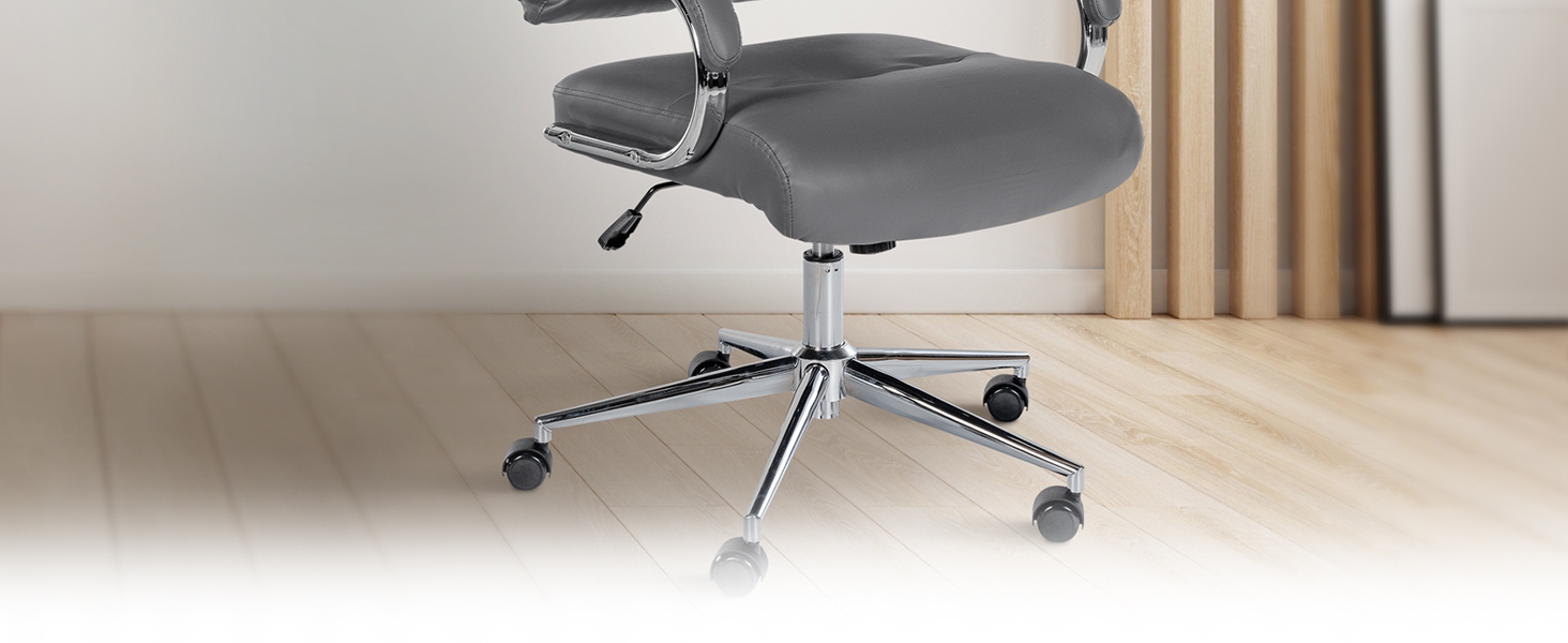 Офісне крісло CLP Campo з штучної шкіри: регульована висота та поворотний механізм, до 135 кг, з підлокітниками, сірий колір