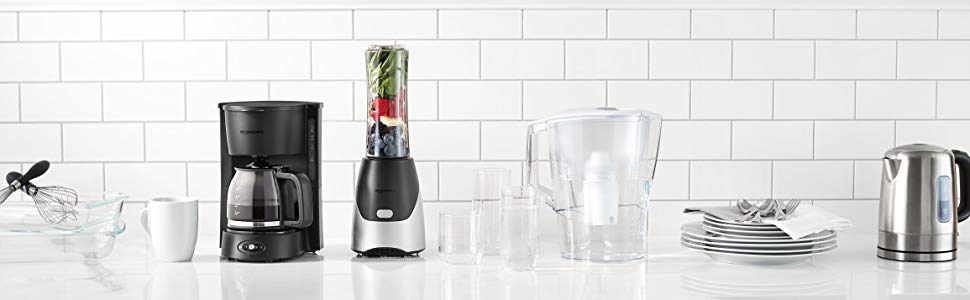 Електрочайник скляний Amazon Basics, 1,7 л, 2200 Вт, чорний/сріблястий
