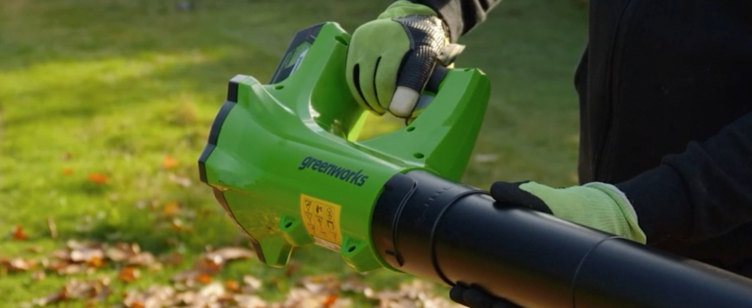 Greenworks G24ABK2 Axial Cordless Leaf Blower, 156 km/h, 4.27 m³/min, 24V 2Ah Battery & Charger, 3-Year Warranty