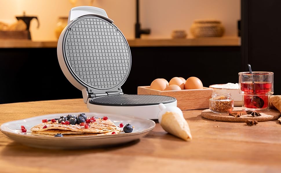 Вафельниця Cecotec Fun Gofrestone з антипригарним покриттям RockStone, регульований термостат, великі вафлі, 1200 Вт (форма кегли).