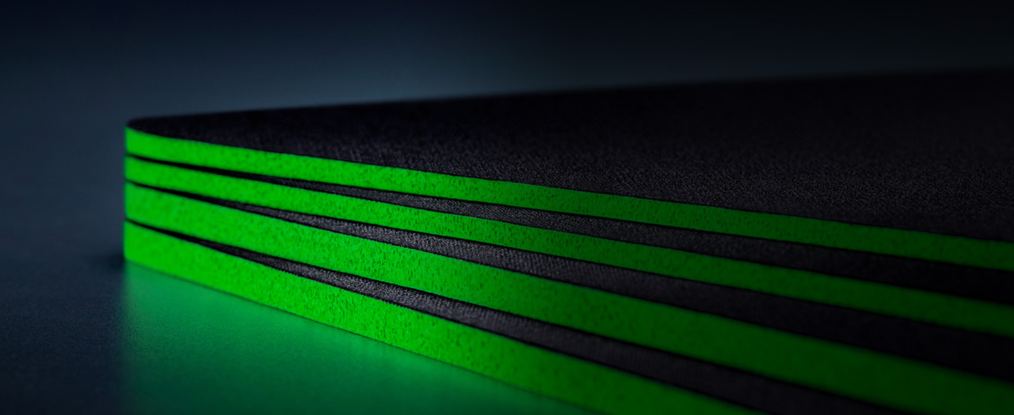 Ігровий килимок для миші Razer Gigantus V2 Large (450 x 400 x 3 мм) — текстурований мікротканинний килимок з протиковзанням, чорний