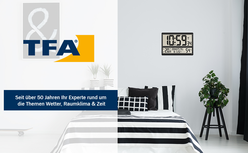 Цифровий настінний годинник TFA Dostmann XL, термометр, гігрометр, календар, радіокерований, великий дисплей, чорний